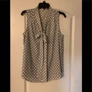 Ladies sleeveless top